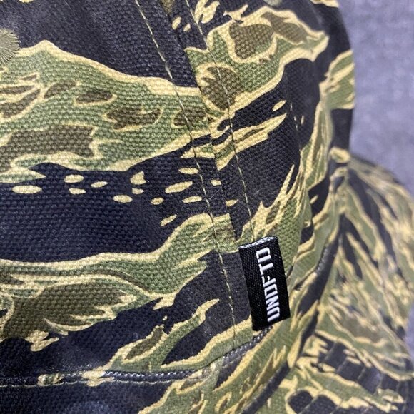 Undefeated Bucket Green Camouflage Canvas S - Picture 2 of 9